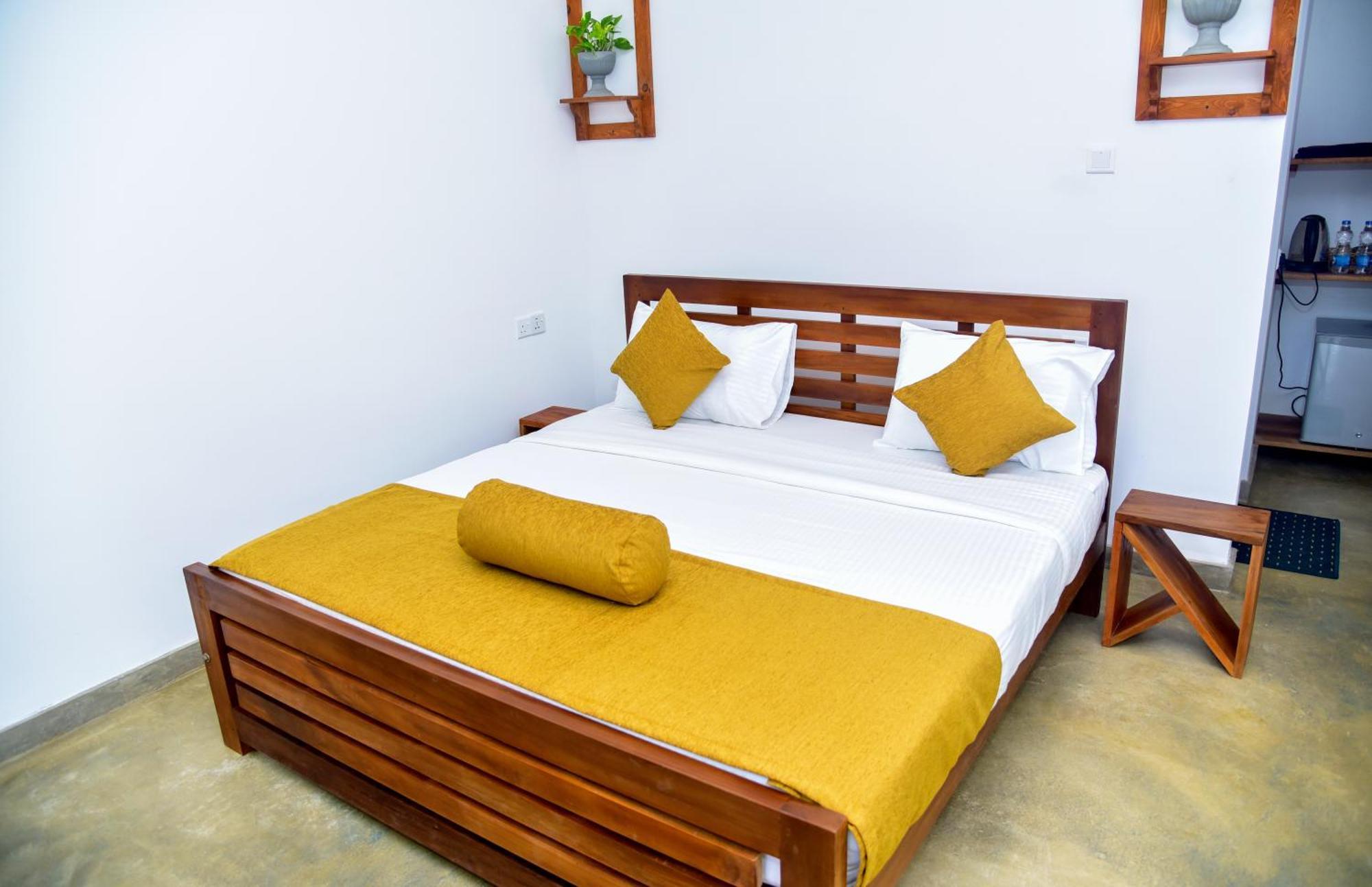 Breeze Blows Inn إيلا المظهر الخارجي الصورة